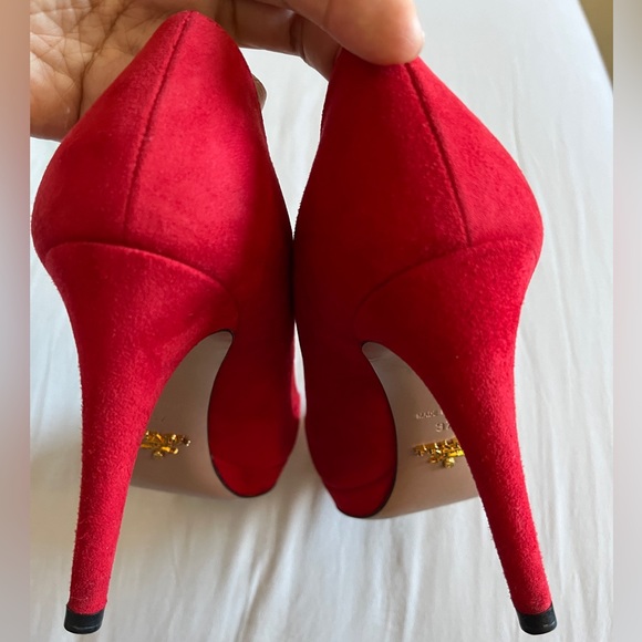 Prada Red Suede Pumps Leather Heel Shoe Sexy Elegant Classic Chic Made in Italy - Picture 9 of 12